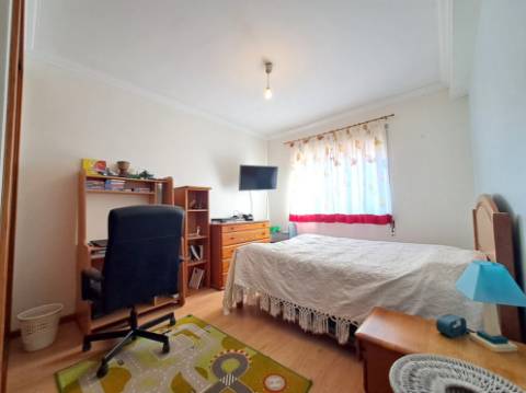 Moradia T3 em Casal Moinho