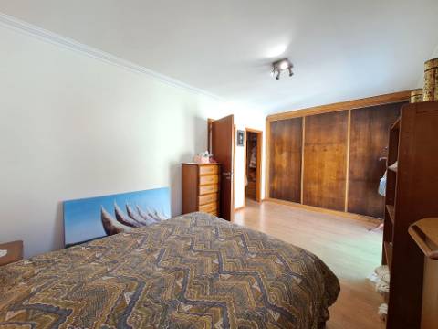 Moradia T3 em Casal Moinho