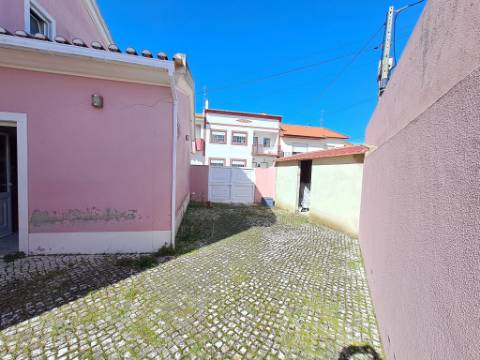 Moradia T3 em Casal Moinho