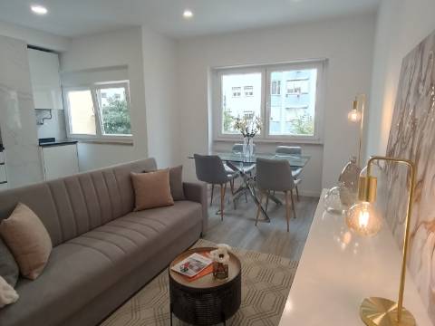 Apartamento T3 com vista rio e varanda