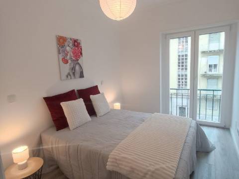 Apartamento T3 com vista rio e varanda