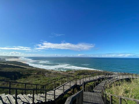 Garagem privada em prédio de Caldas da Rainha