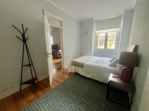 Apartamento T3 de Charme na Baixa de Lisboa - Uma Oportunidade Única!