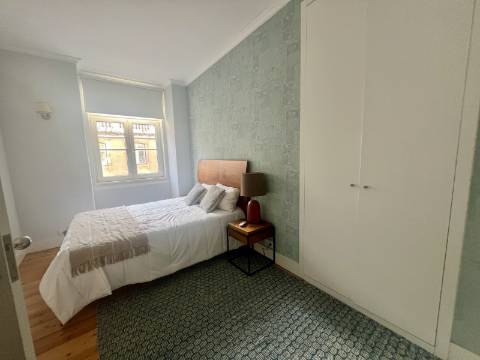 Apartamento T3 de Charme na Baixa de Lisboa - Uma Oportunidade Única!