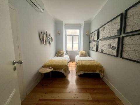 Apartamento T3 de Charme na Baixa de Lisboa - Uma Oportunidade Única!