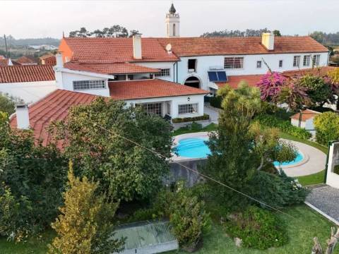 Palacete Histórico com Terreno - Uma Joia no Coração de Portugal, Louriçal
