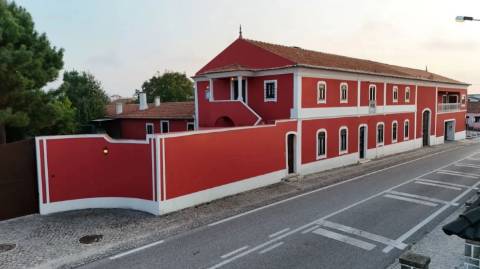Palacete Histórico com Terreno - Uma Joia no Coração de Portugal, Louriçal