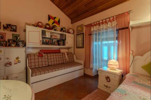 Palacete Histórico com Terreno - Uma Joia no Coração de Portugal, Louriçal