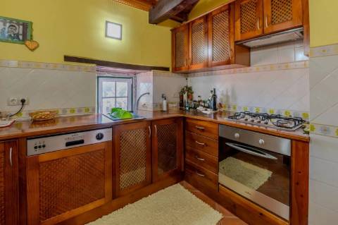 Palacete Histórico com Terreno - Uma Joia no Coração de Portugal, Louriçal