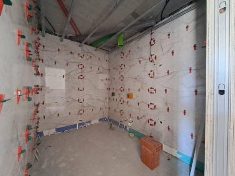 Moradia T4 com garagem a 5 minutos do Baleal