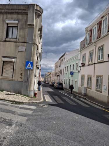 Apartamento T0 luminoso em Sapadores/Graça