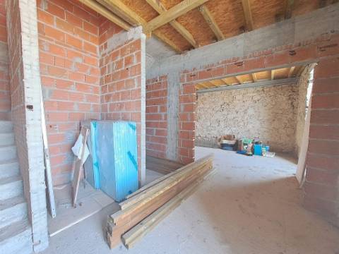 Moradia T3 junto à praia da Consolação