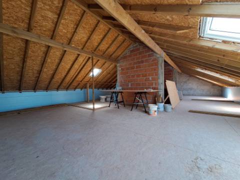 Moradia T3 junto à praia da Consolação