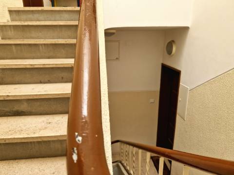 Prédio reabilitado em Alverca para rendimento