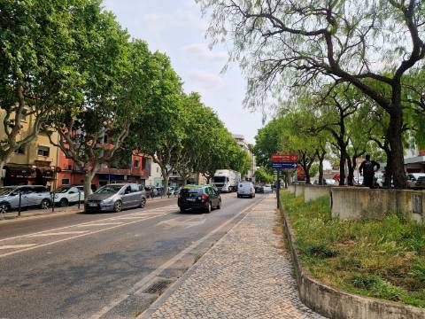 Prédio reabilitado em Alverca para rendimento