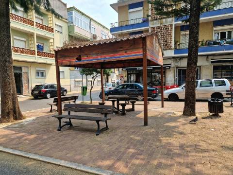 Prédio reabilitado em Alverca para rendimento