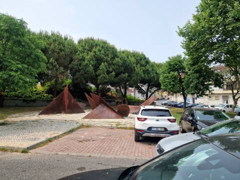 Prédio reabilitado em Alverca para rendimento