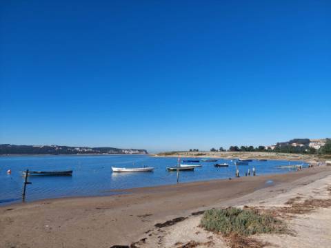 Moradia V3 com piscina no Nadadouro