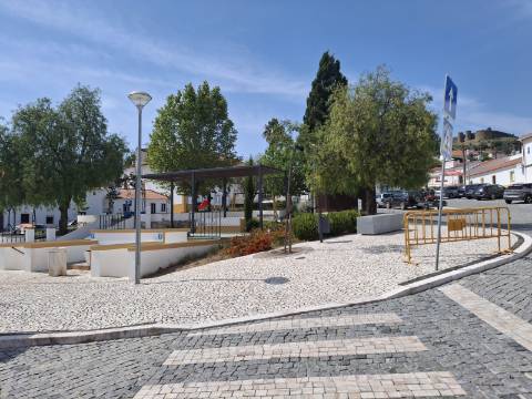 Quintinha com Moradia Típica Alentejana com 3 quartos