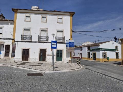 Quintinha com Moradia Típica Alentejana com 3 quartos