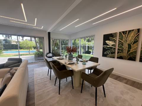 Moradia exclusiva V4 térrea na prestigiada Herdade da Aroeira