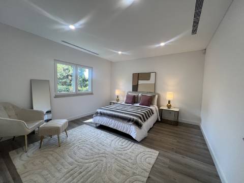 Moradia exclusiva V4 térrea na prestigiada Herdade da Aroeira