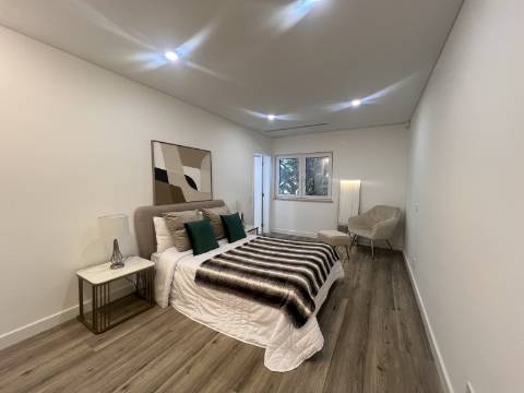 Moradia exclusiva V4 térrea na prestigiada Herdade da Aroeira