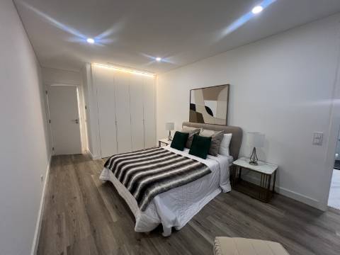 Moradia exclusiva V4 térrea na prestigiada Herdade da Aroeira