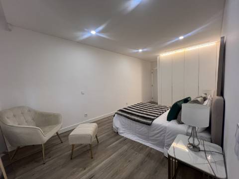 Moradia exclusiva V4 térrea na prestigiada Herdade da Aroeira