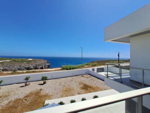 Moradia V5 Contemporânea frente ao Oceano Atlântico