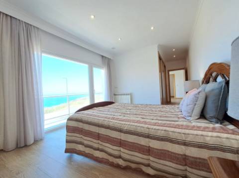 Moradia V5 Contemporânea frente ao Oceano Atlântico