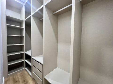 Apartamento T3 luminoso e a estrear a poucos minutos da Graça