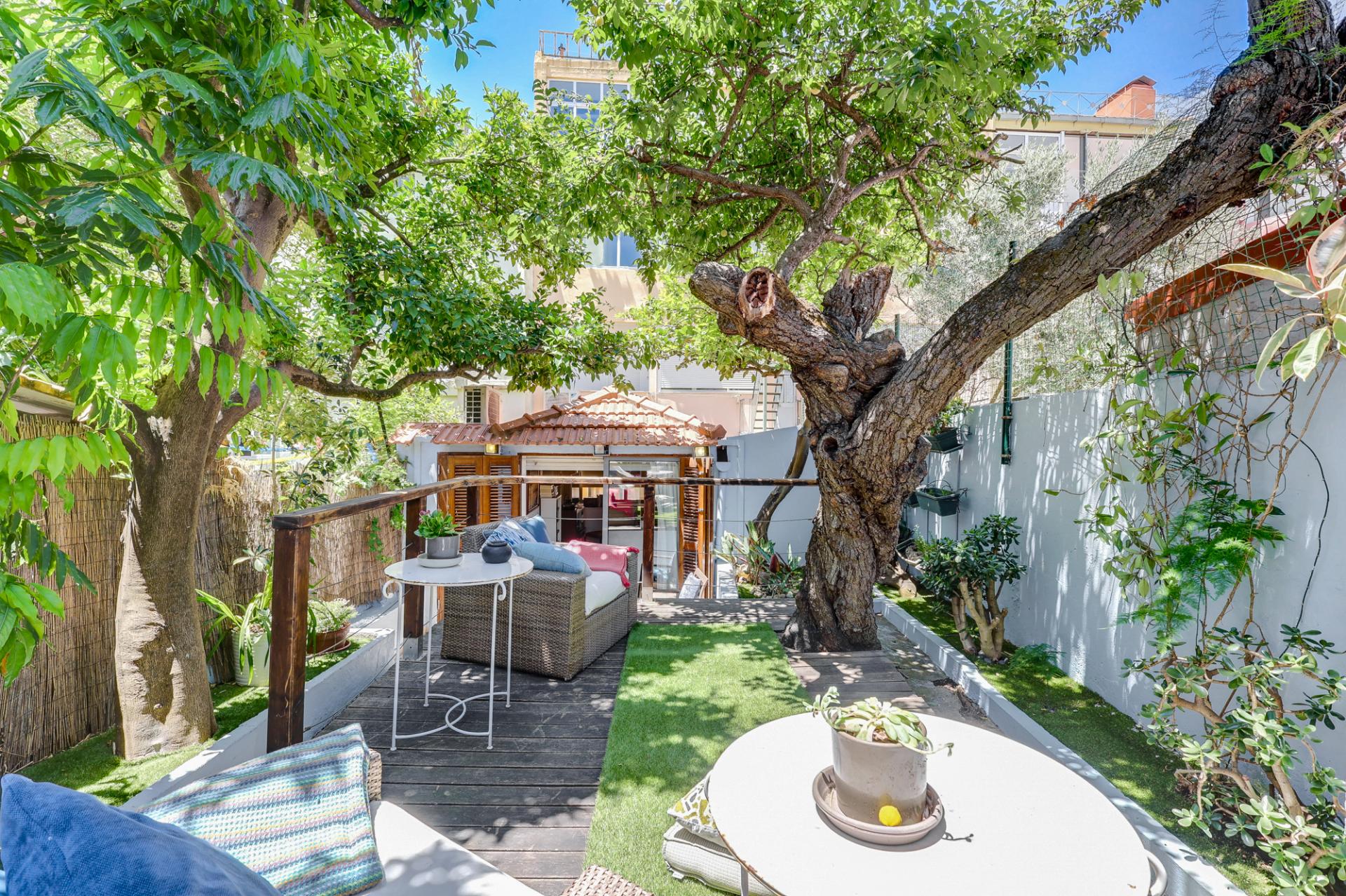 Exclusivo T3+1 com jardim privado - elegância, charme e conforto em Lisboa

