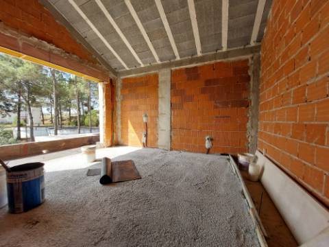 Moradia V4 com piscina perto da Lagoa de Óbidos