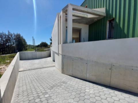 Moradia V4 com piscina perto da Lagoa de Óbidos