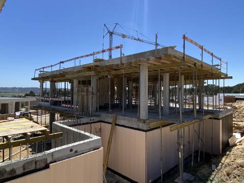 Moradia V3 com piscina e terraço a 5 minutos das praias