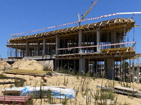 Moradia V3 com piscina e terraço a 5 minutos das praias