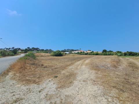 Terreno para construção em Salir do Porto