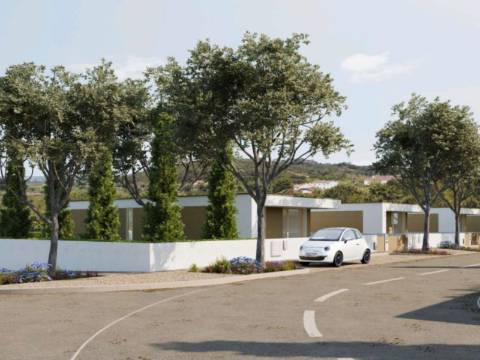 Moradia V3 com piscina em zona histórica