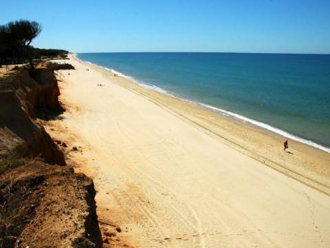 Última oportunidade no Triângulo Dourado do Algarve