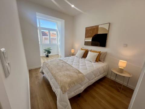 O apartamento que combina sofisticação, conforto e centralidade - o seu novo lar em Benfica espera por si