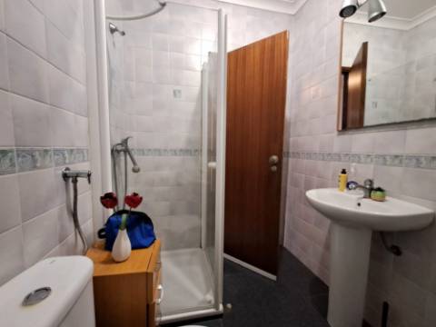 Apartamento T3 com elevador, em Peniche