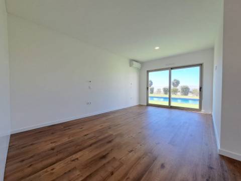 Deslumbrante moradia V4 com requinte e arquitetura única