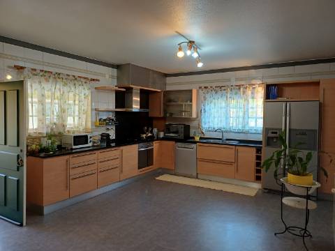 Moradia T4 no centro da Marinha Grande