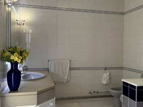 Moradia T4 no centro da Marinha Grande