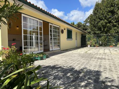 Moradia T4 no centro da Marinha Grande