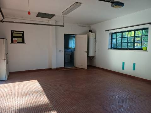 Moradia T4 no centro da Marinha Grande