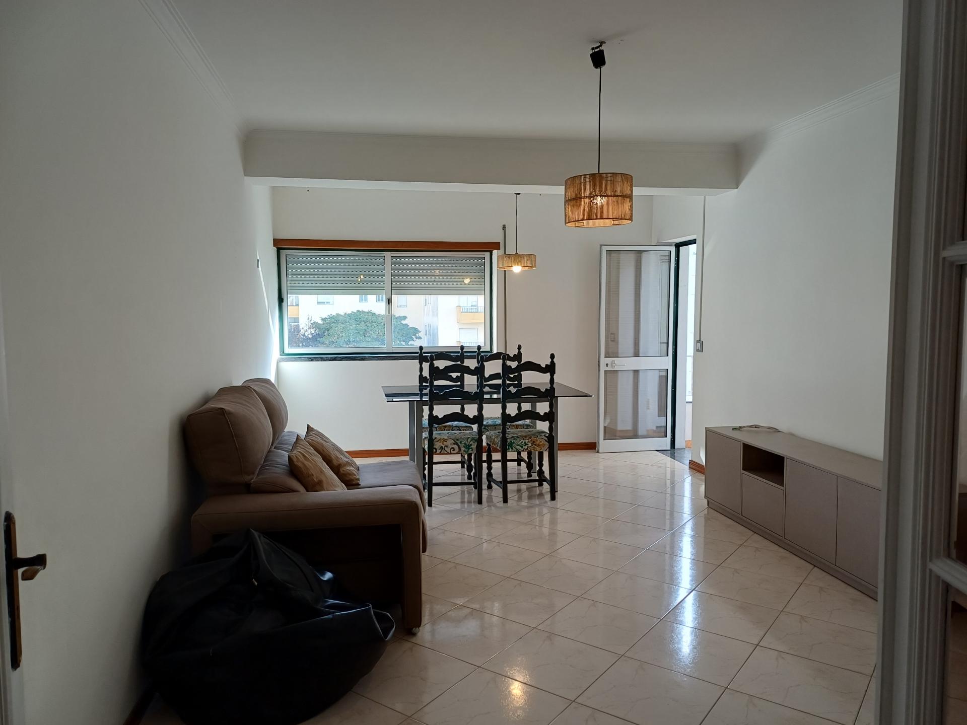 T3 para arrendamento - Excelente localização na Quinta do Alçada em ótima condição