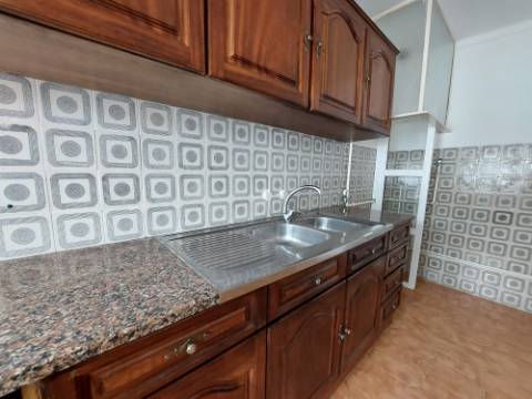 Apartamento T3 pronto a habitar