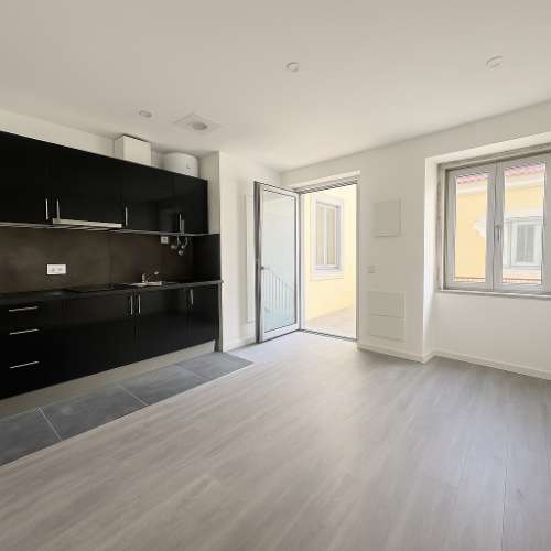 Prédio com alto potencial de rentabilidade na Mouraria - Lisboa